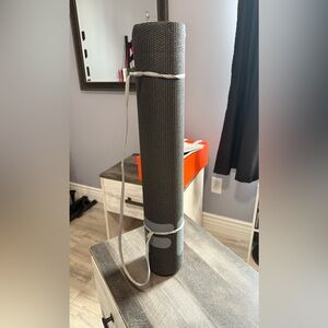 Fila Charcoal Yoga Mat with Strap